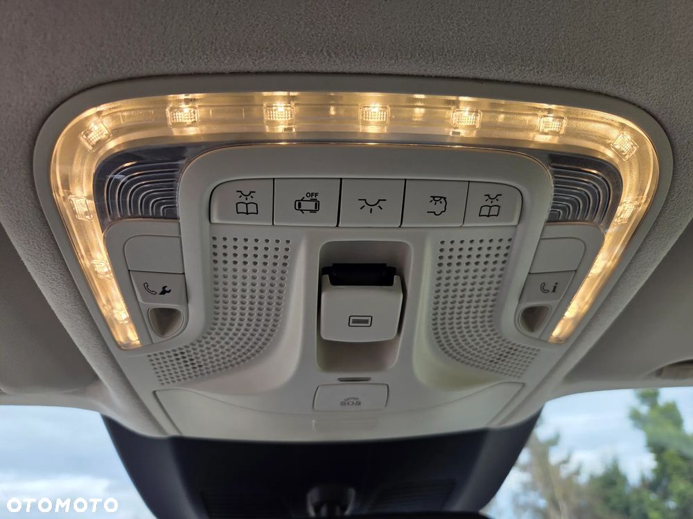 Mercedes-Benz Klasa V 300 d 4-Matic Exclusive 9G-Tronic (d³ugi) - 26