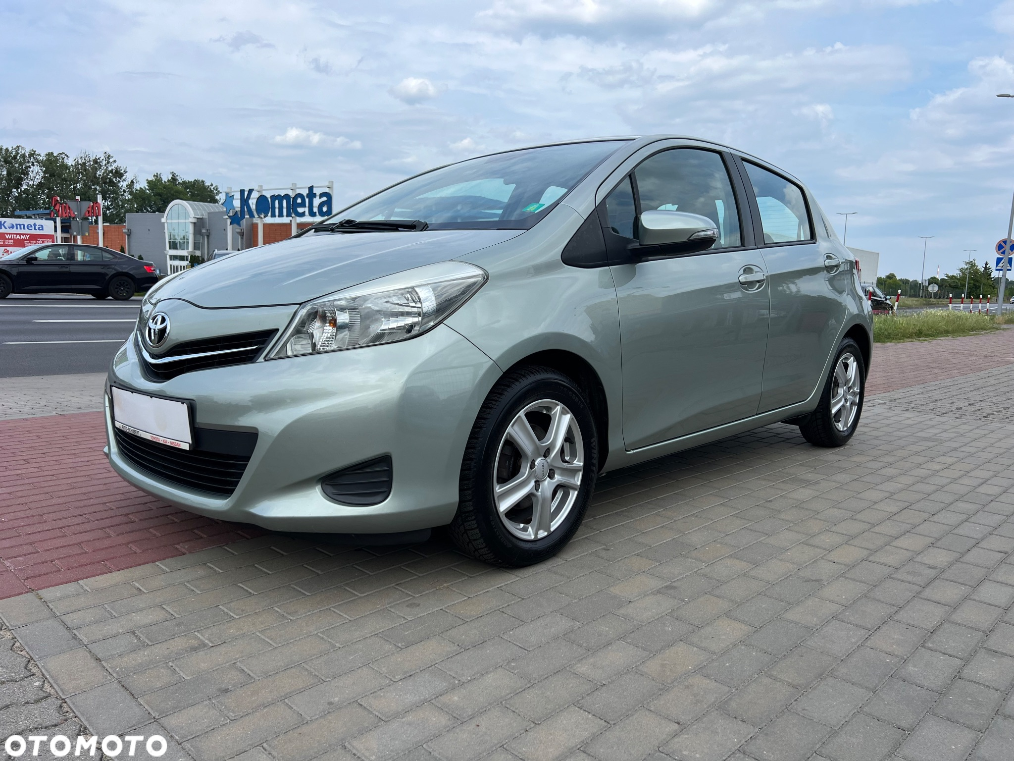 Toyota Yaris 1.33 Dynamic - 23