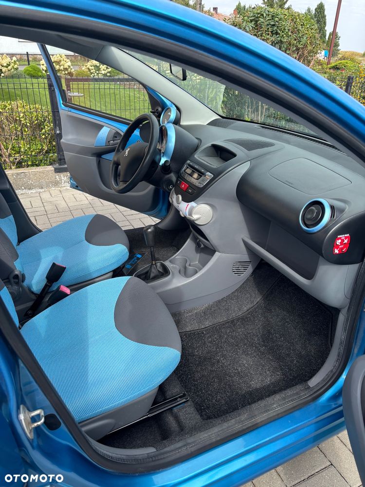 Peugeot 107 1.0 Trendy - 24