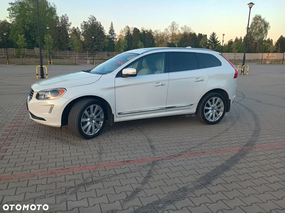 Volvo XC 60 - 25