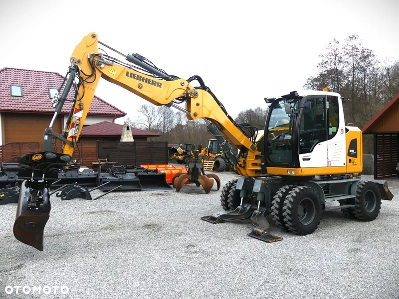 Liebherr A910 Compact / Sprowadzona / Super Stan / - 9