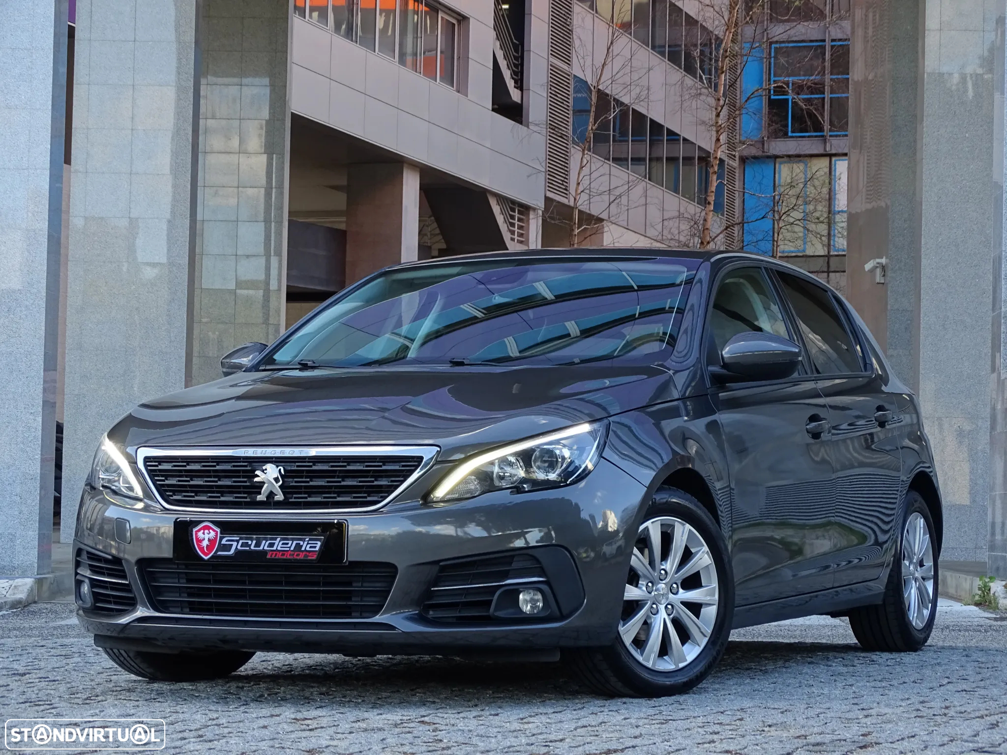 Peugeot 308 1.5 BlueHDi Style - 11