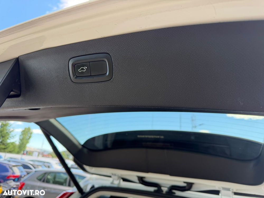 Volvo XC 90 B5 MHEV AWD 5 locuri Inscription - 24