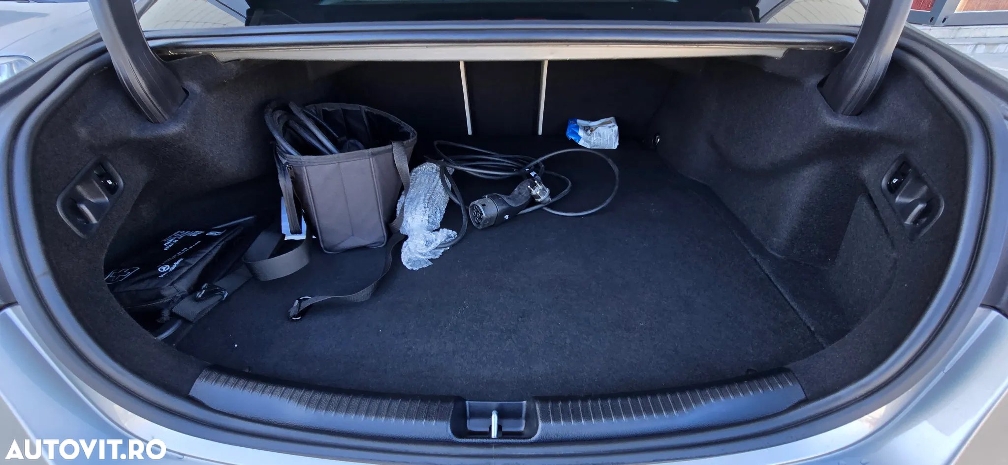 Mercedes-Benz C 300 e 9G-TRONIC Avantgarde Advanced - 27