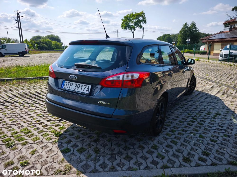 Ford Focus 1.6 TDCi DPF Titanium - 8