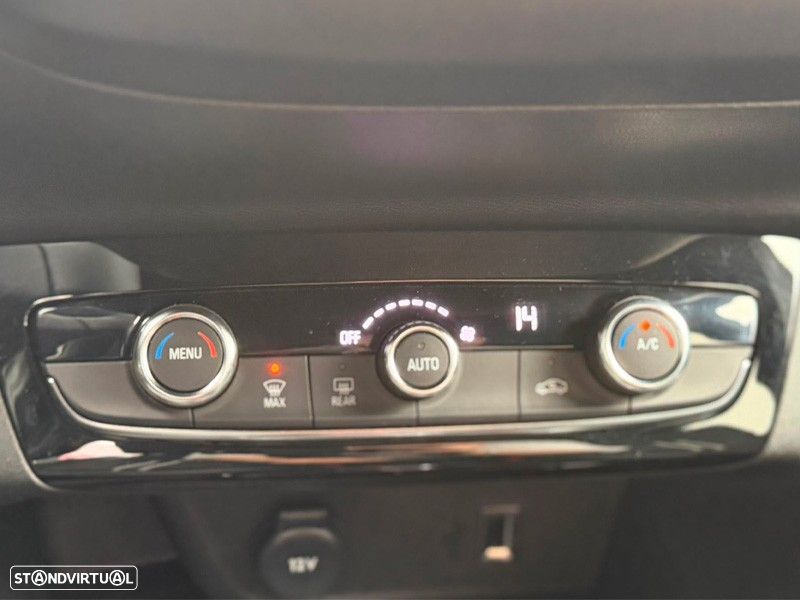 Opel Corsa-e 50 kWh GS — fotografia 20