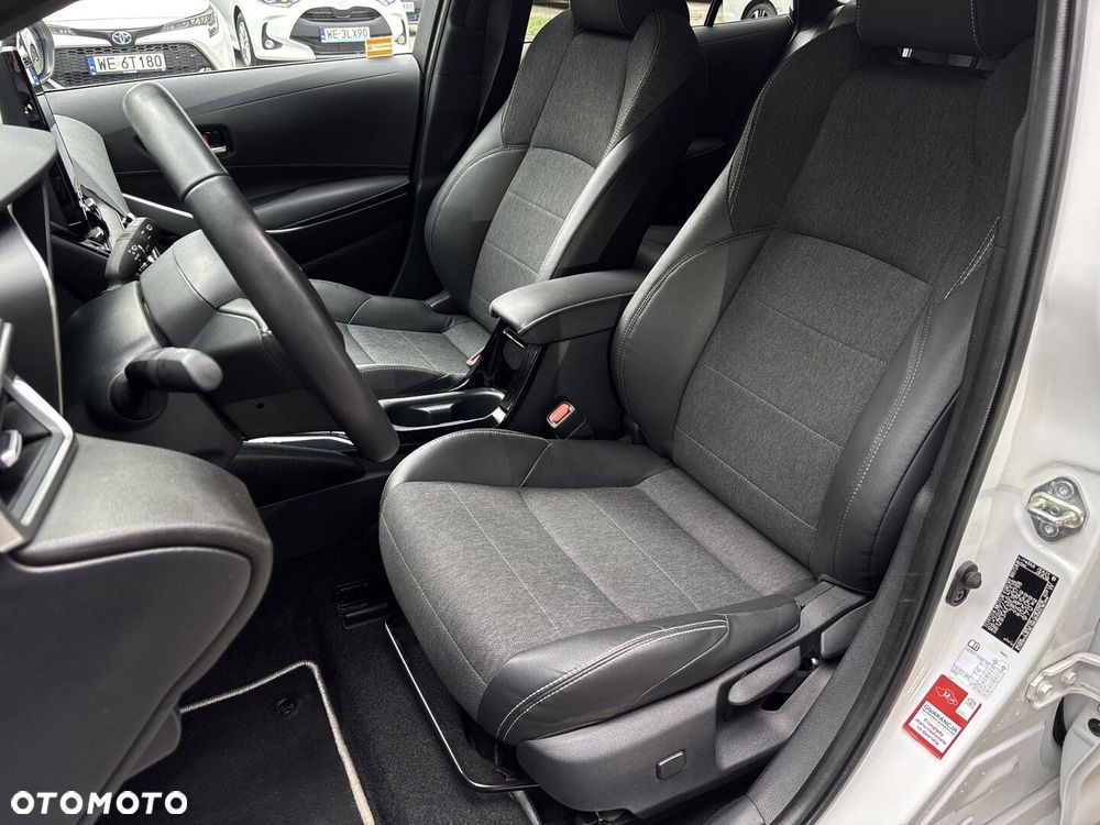 Toyota Corolla 1.8 Hybrid Style - 33