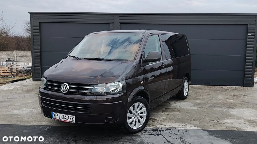 Volkswagen Multivan - 13