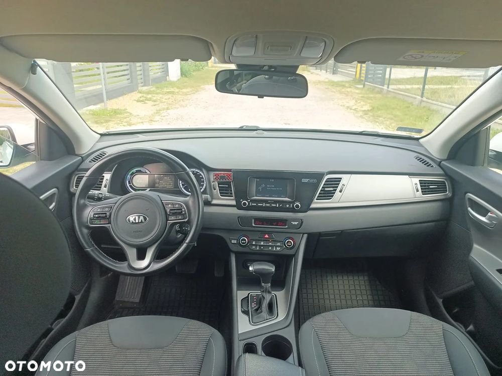 Kia Niro 1.6 GDI Hybrid M - 35
