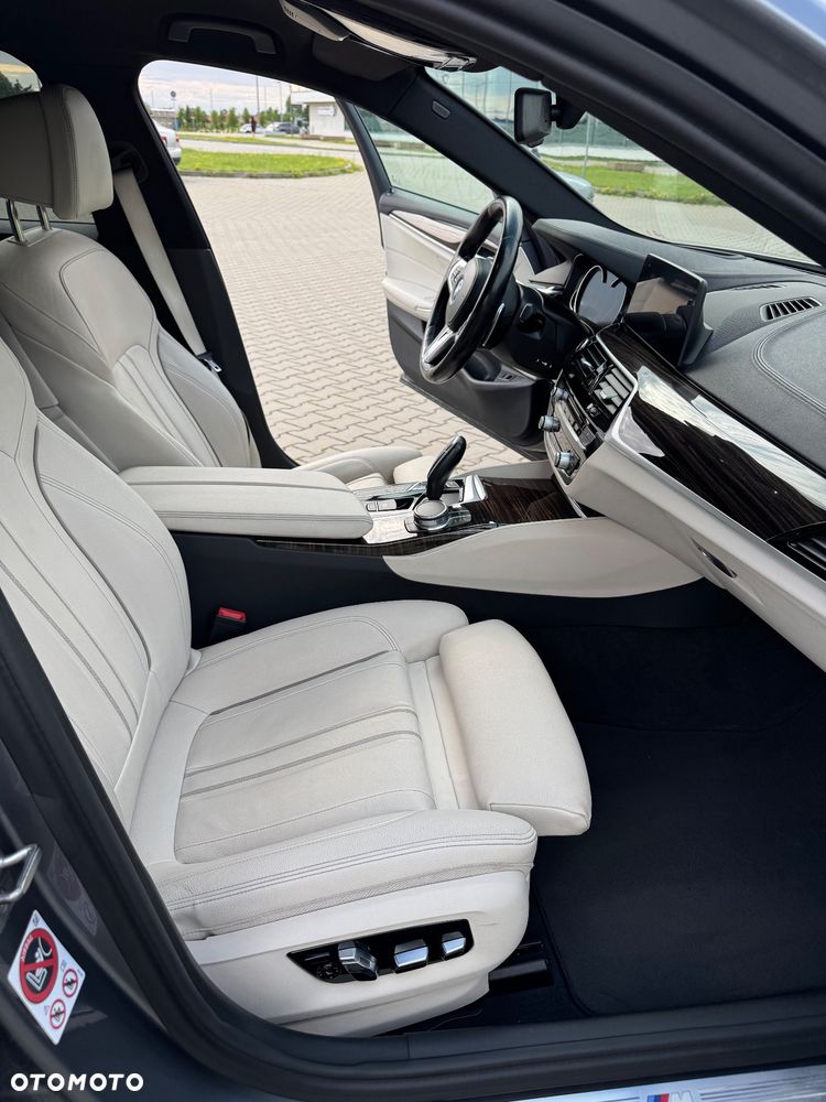 BMW Seria 5 530i xDrive M Sport sport - 9