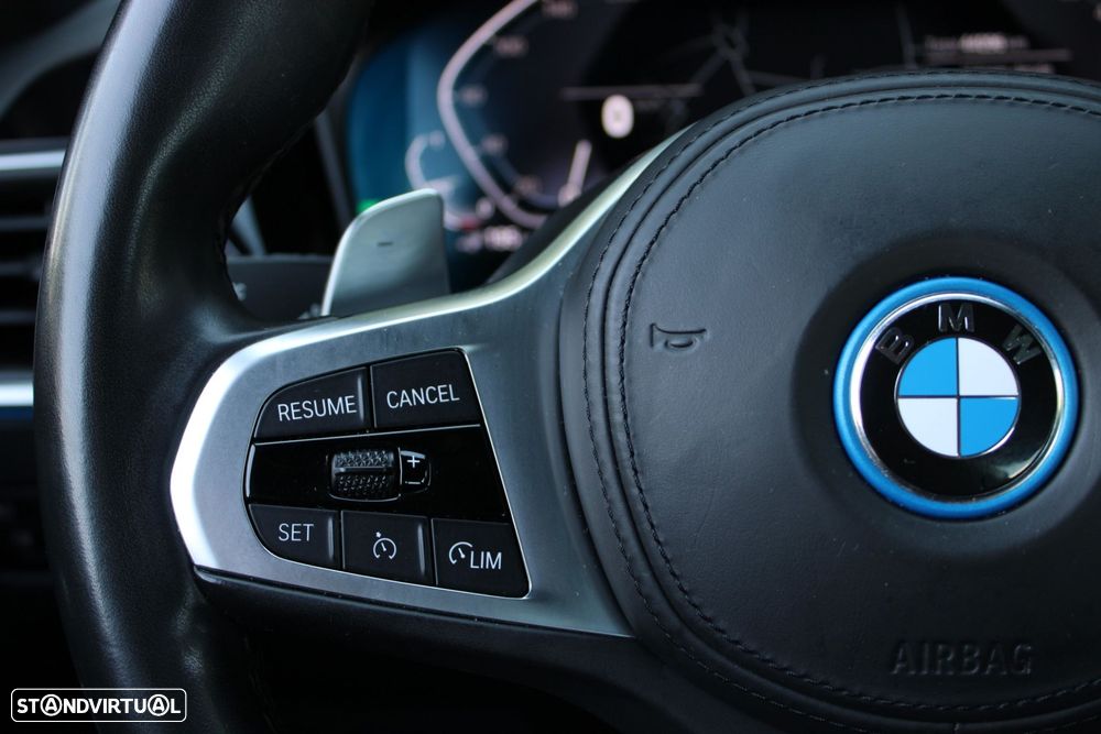 BMW 320 e Pack M Auto - 11