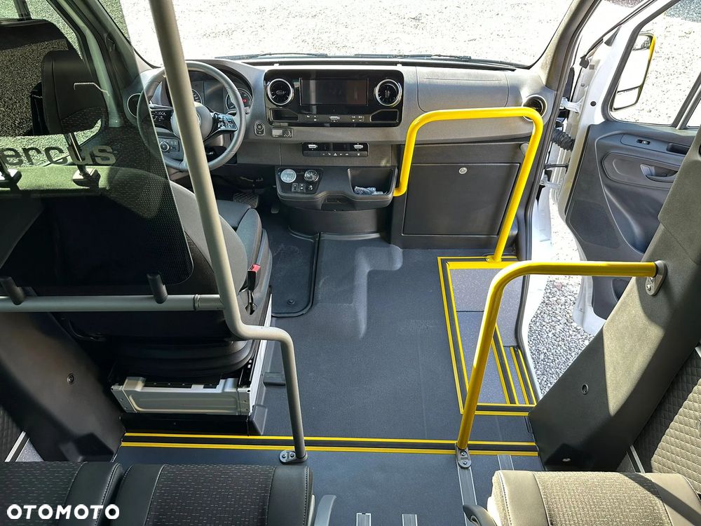 Mercedes-Benz eSprinter - 14