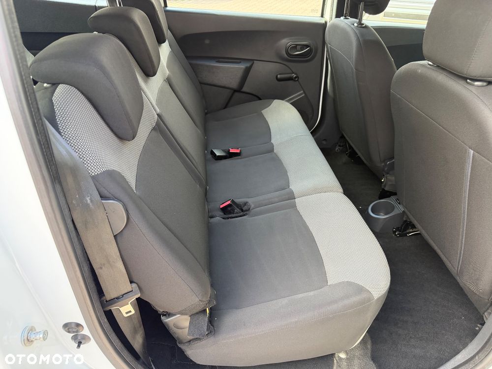 Dacia Lodgy - 24