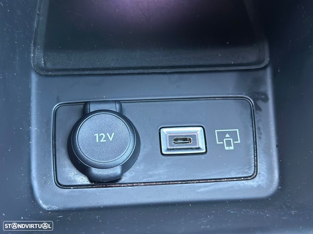 Peugeot 408 1.6 Hybrid GT e-EAT8 - 32