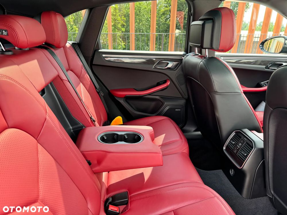 Porsche Macan - 26