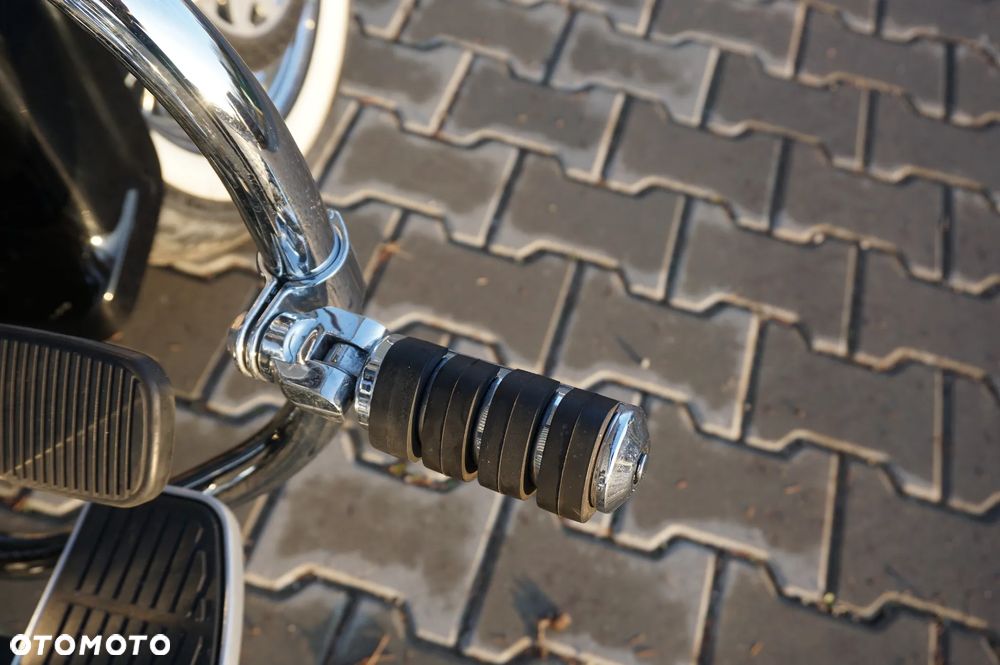 Suzuki Boulevard - 13