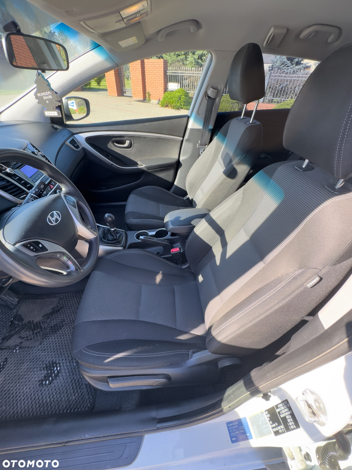 Hyundai i30 1.6 CRDi Classic + - 8