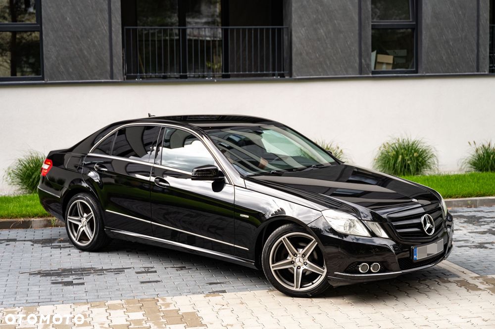 Mercedes-Benz Klasa E 220 CDI DPF BlueEFFICIENCY Automatik Elegance - 3