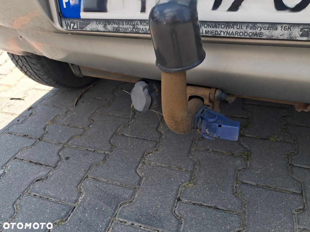 Toyota Yaris I 1 Lift silnik 1.4 Diesel D4D 90KM 1ND skrzynia biegów C153 drzwi maska zderzak błotnik lusterko 1DZ Grey Metallic Mercury lampa alternator rozrusznik czujnik regulator panel sterownik moduł mechanizm przewód wąż pompa maglownica zwrotnica wahacz mcperson amortyzator belka sanki tłumik wydech listwa osłona kokpit podsufitka podszybie boczek fotel fotele lewarek wybierak linka zbiorniczek kolektor stacyjka kierownica klamka zamek zacisk hamulcowy czujnik doładowania przepustnica przepływomierz półoś blenda klamka światło lampa hak holowniczy odpinany sprężarka filtr włącznik przełącznik manetki przewód rura felgi felga koło wiązka elektryczna NA CZĘŚCI WSZYSTKIE CZĘŚCI - 18