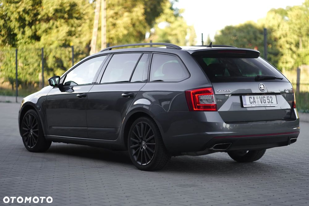 Skoda Octavia 2.0 TDI RS Challenge DSG - 11