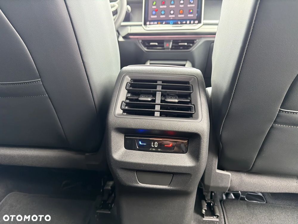 Volkswagen Tayron 1.5 eTSI mHEV Life Plus DSG - 21