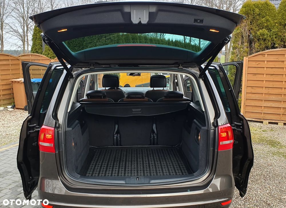 Volkswagen Sharan - 23