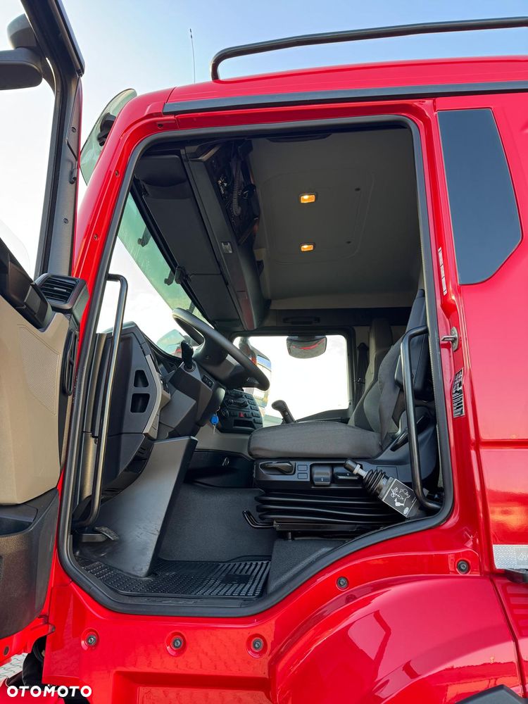 MAN TGS TG3 E6 41.470 / 8X8/ 2022 /  KH-KIPPER /  MANUAL - 19