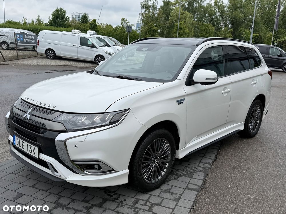Mitsubishi Outlander 2.4 4WD Top - 36
