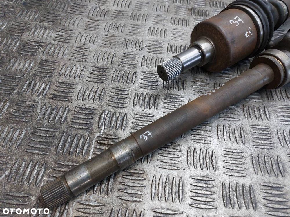 PÓŁOŚ LEWY PRZÓD + PRAWY PRZÓD 5B CITROEN C5 I 2.2 HDI - 6