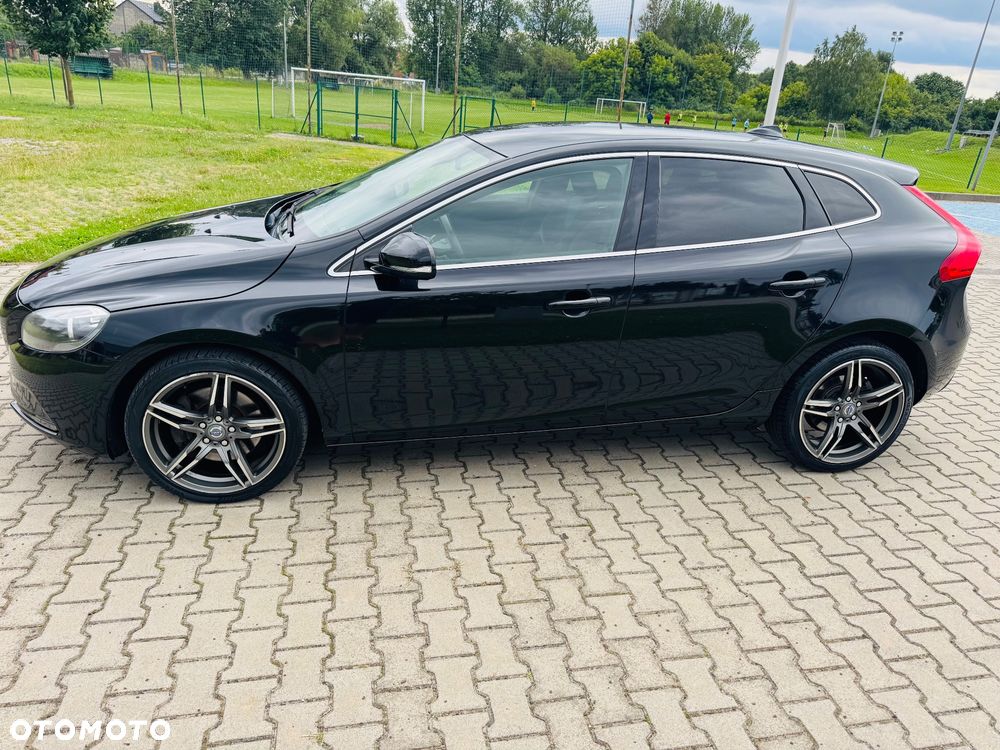 Volvo V40 D4 Momentum - 29