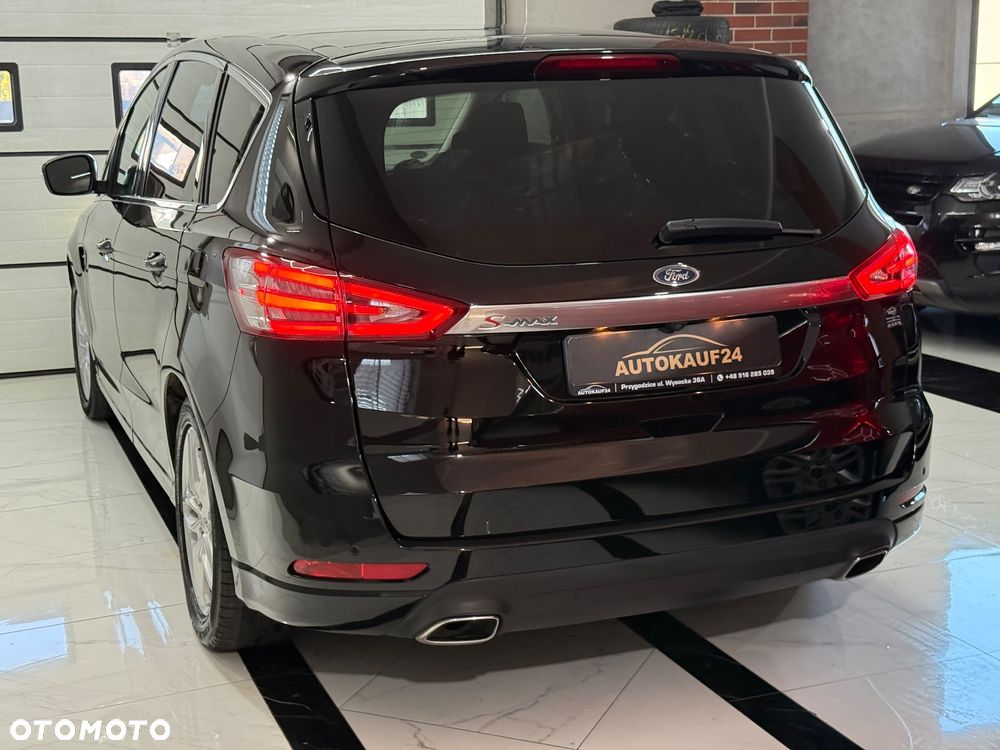 Ford S-Max 2.0 TDCi Titanium PowerShift - 8