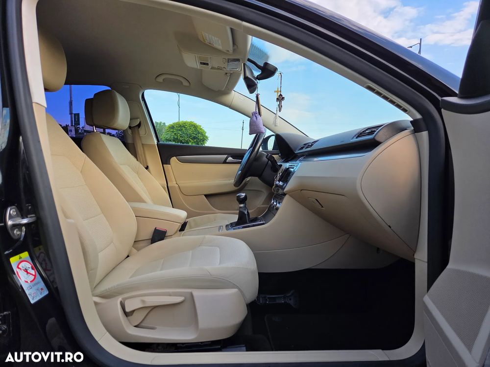 Volkswagen Passat 1.6 TDI BlueMotion Technology Comfortline - 11
