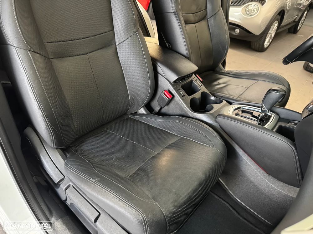 Nissan Qashqai 1.6 dCi Xtronic TEKNA - 22