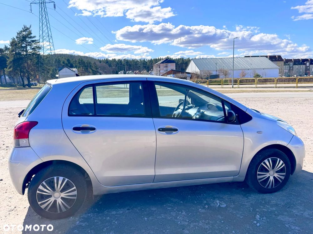 Toyota Yaris 1.0 Luna - 3