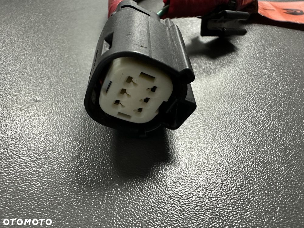 1015585-00-A WIĄZKA INSTALACJI BEZPIECZNIKA. - 2