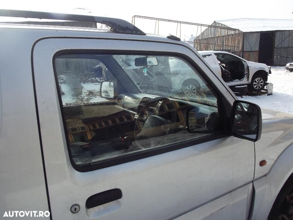 Geam Suzuki Jimny lateral usa parbriz luneta dezmembrez suzuki Jimny - 1