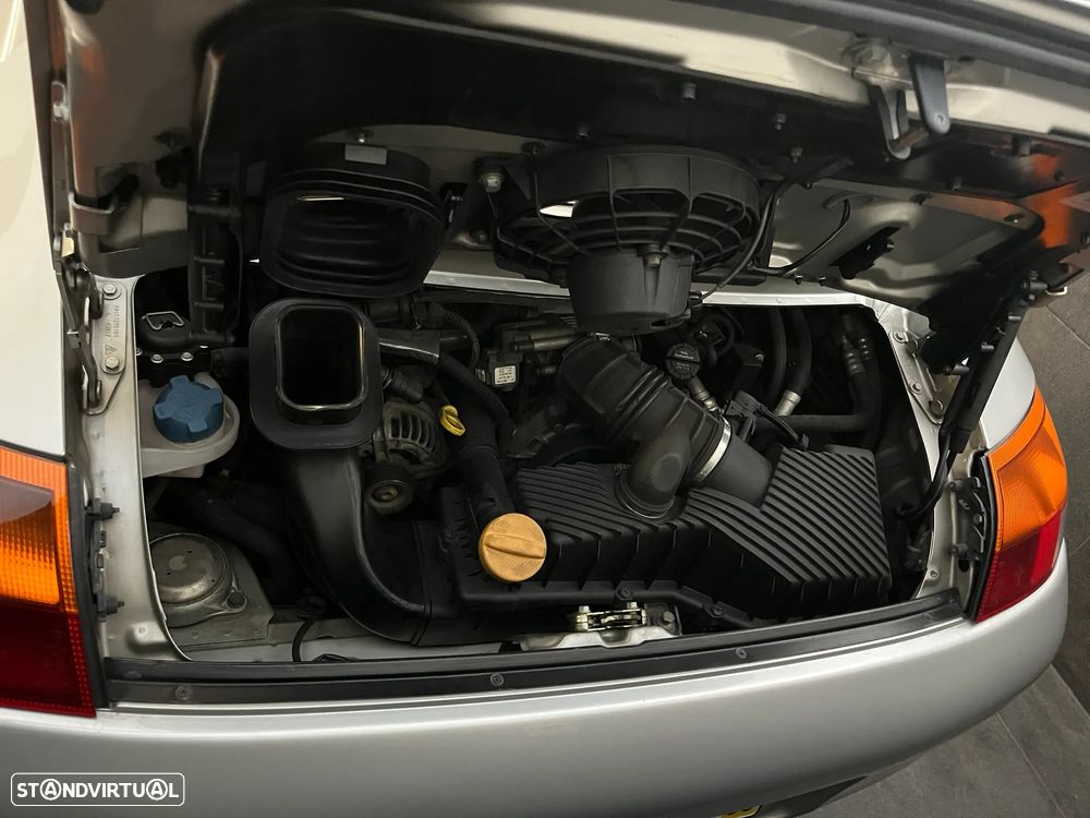 Porsche 911 (996) Carrera Coupé - 17