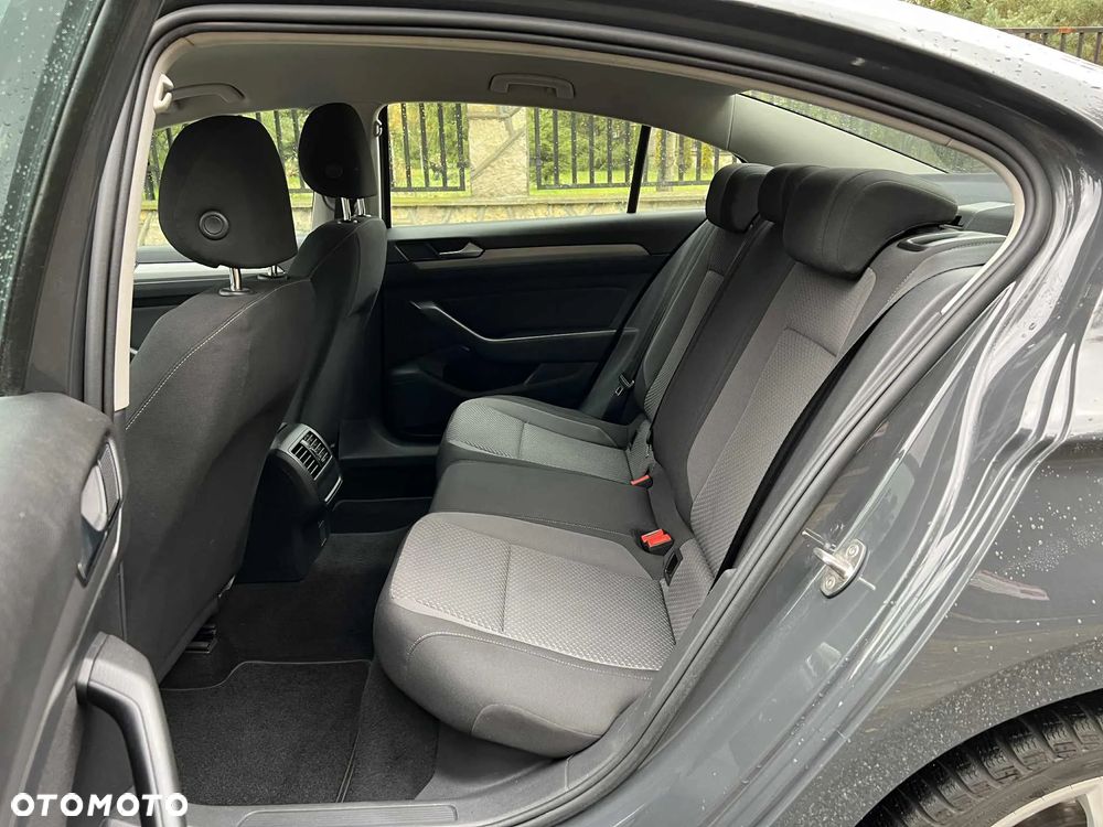 Volkswagen Passat 1.5 TSI EVO Comfortline - 8