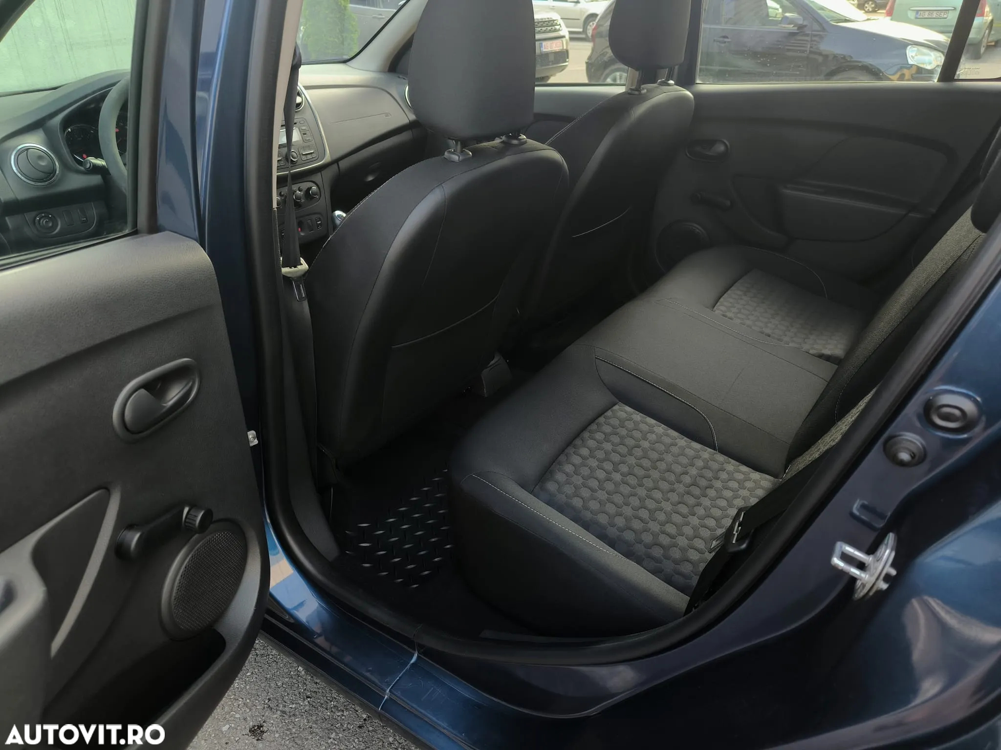 Dacia Logan MCV 1.2 Ambiance - 19