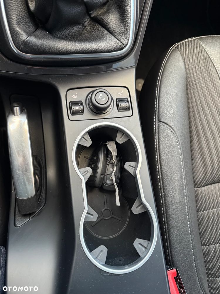 Ford Kuga 1.5 EcoBoost 2x4 Titanium - 17