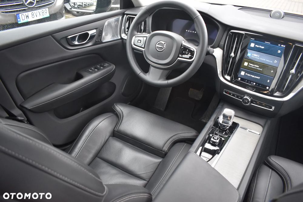 Volvo S60 B5 B AWD Ultimate Dark - 21