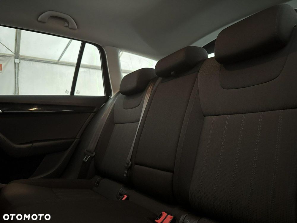 Skoda Octavia 2.0 TDI Style DSG - 18