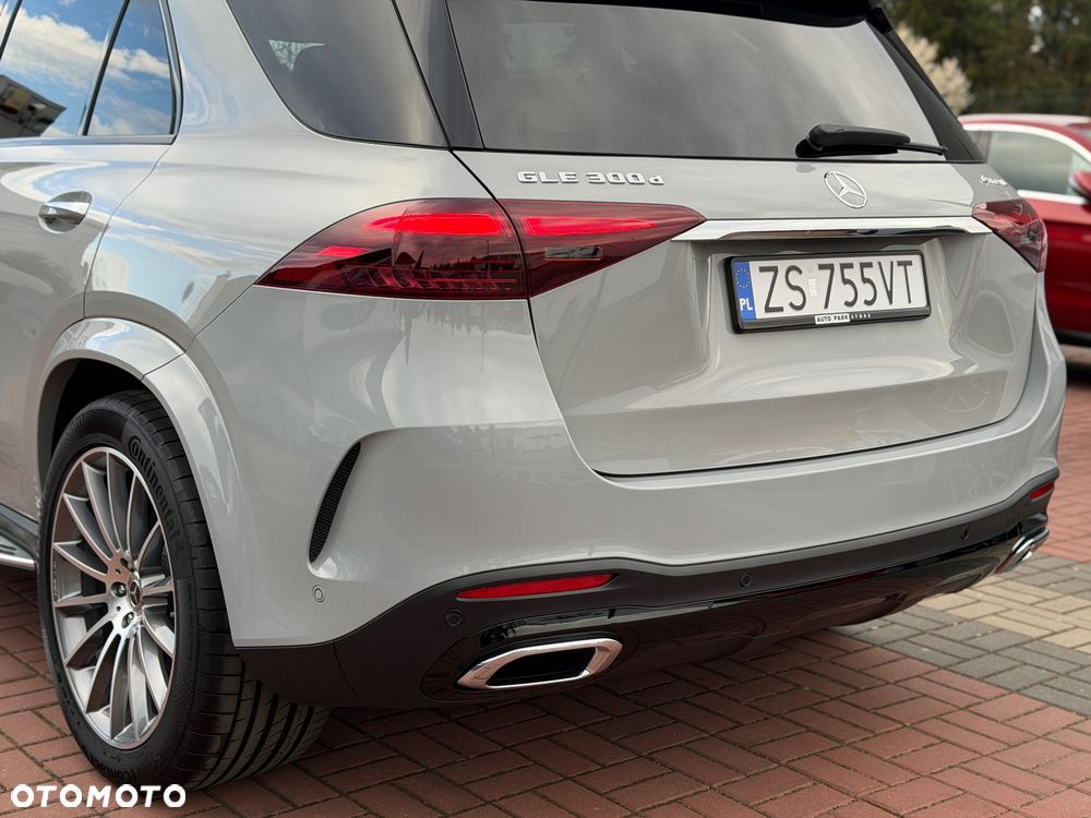 Mercedes-Benz GLE 300 d 4Matic 9G-TRONIC AMG Line Advanced Plus - 35