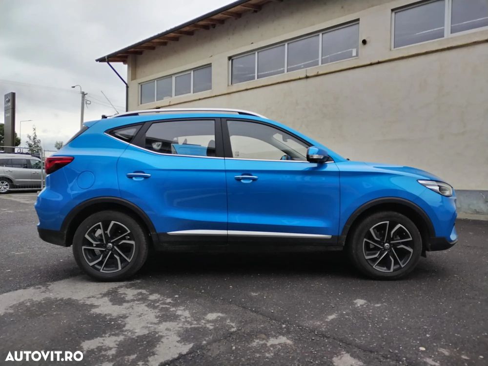 MG ZS - 4