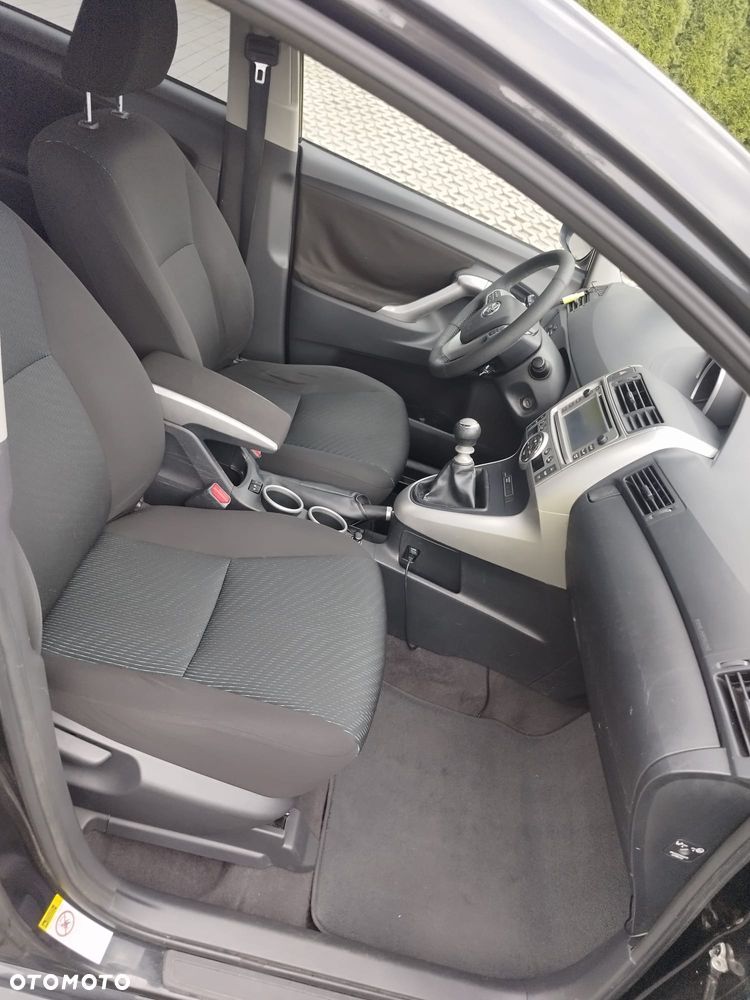 Toyota Verso - 26