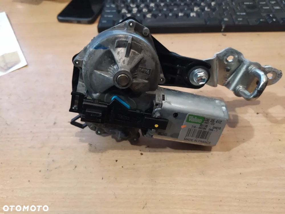 Silnik wycieraczki klapy bagażnika Toyota AYGO