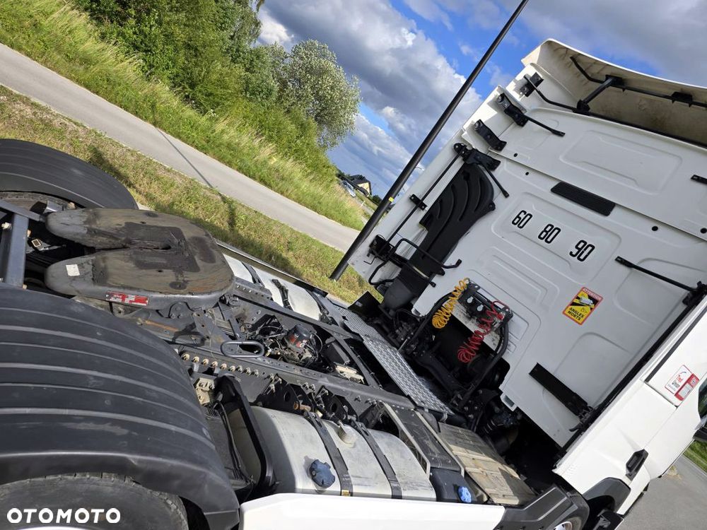 Renault GAMA T480 - 22