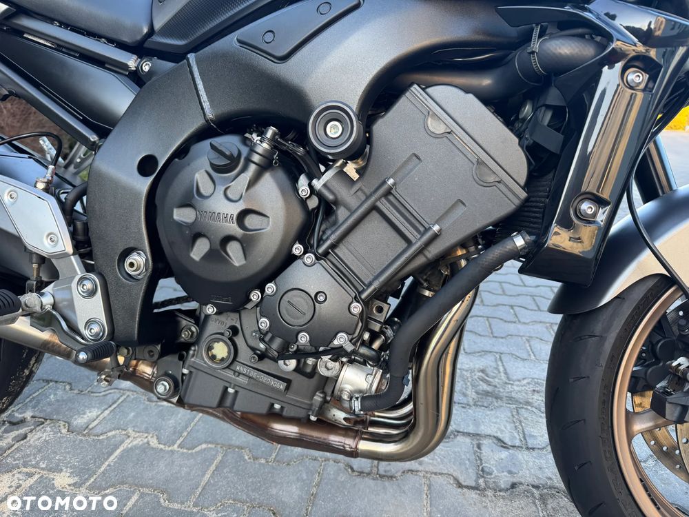 Yamaha FZ - 14