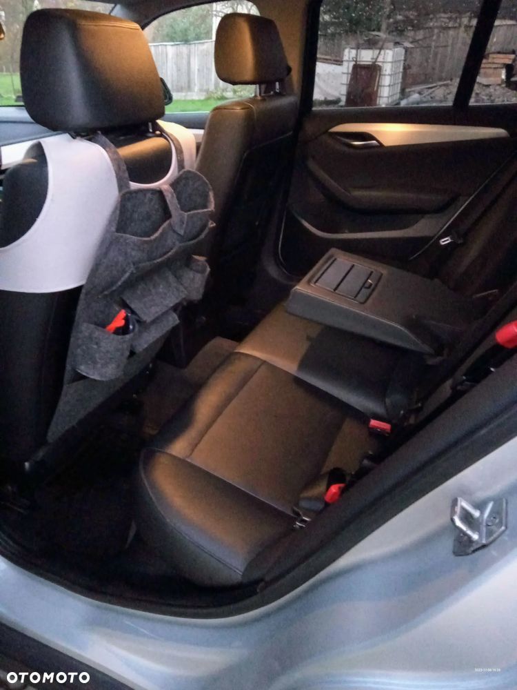 BMW X1 xDrive18d xLine - 8