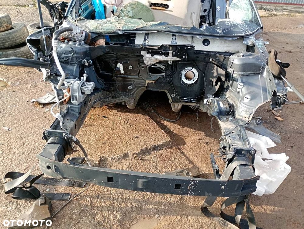 KAROSERIA ĆWIARTKA BŁOTNIK TYŁ PRAWY PRÓG PODŁUŻNICA SŁUPKI  SKODA SUPERB III (3V3) 2015 - - 5